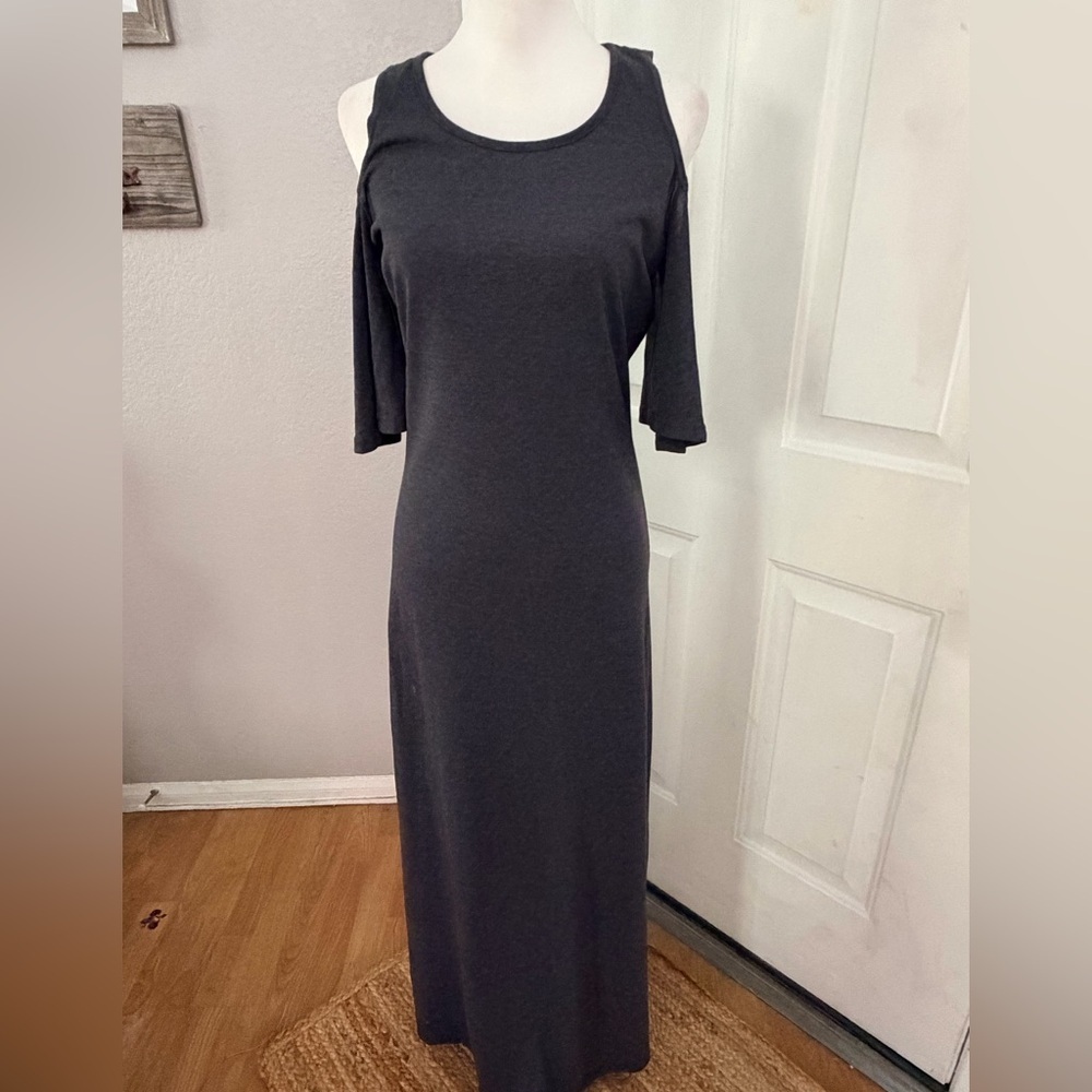 Umgee | EUC size medium | Charcoal Cold Shoulder Maxi Dress
